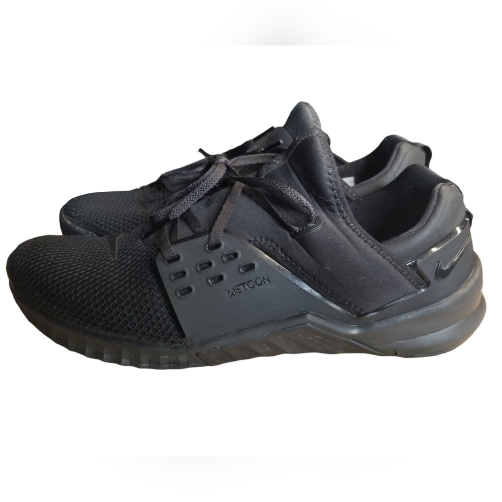ALL black nike sneakers